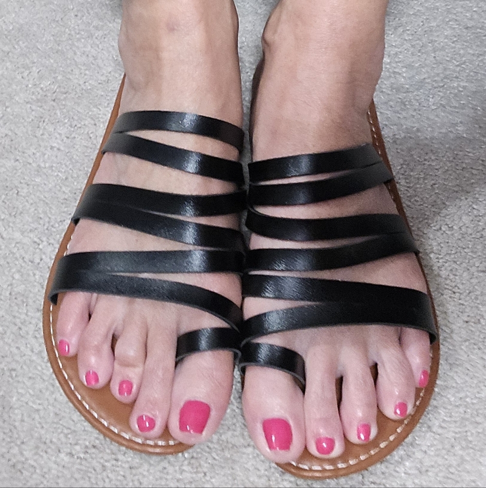 SHEIN Black Strappy Flat Sandals